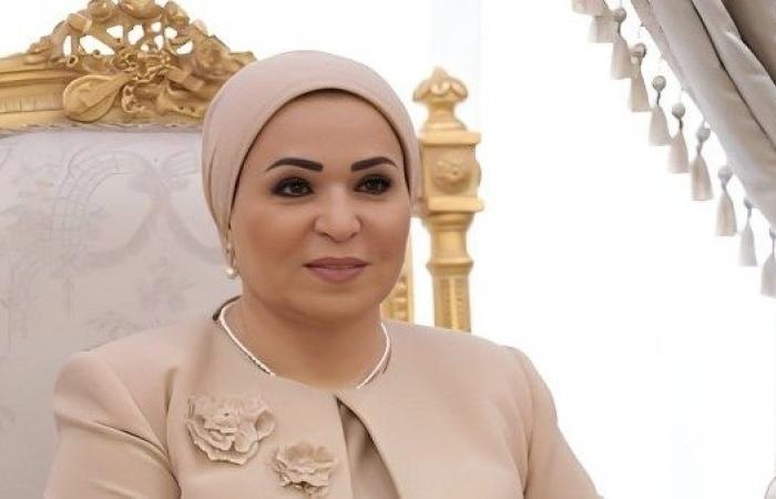 أخبار مصر : قرينة رئيس الجمهورية تهنئ الأقباط بعيد القيامة المجيد