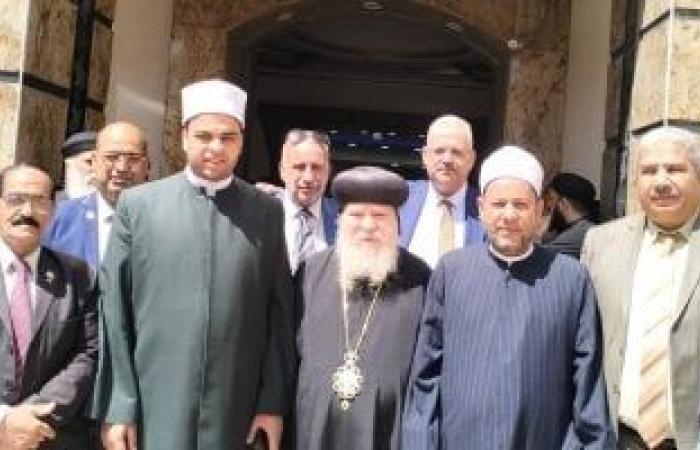 محافظات : وفد أوقاف سوهاج يزور الكنائس لتقديم التهئنة بعيد القيامة المجيد.. صور