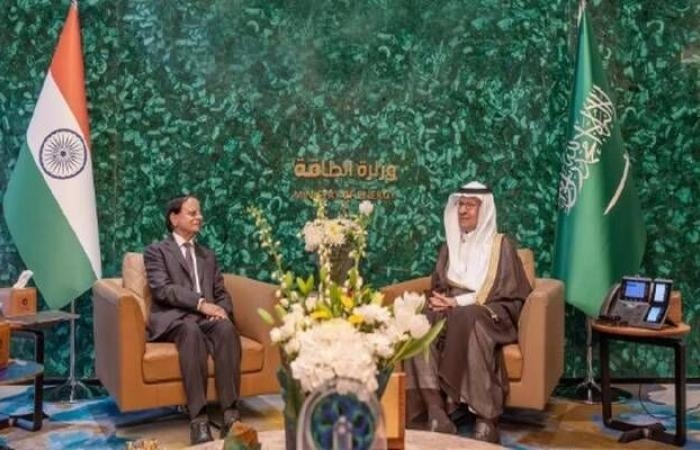 إقتصاد : وزير الطاقة السعودي يبحث تعزيز التعاون الثنائي مع وفد هندي رفيع المستوى