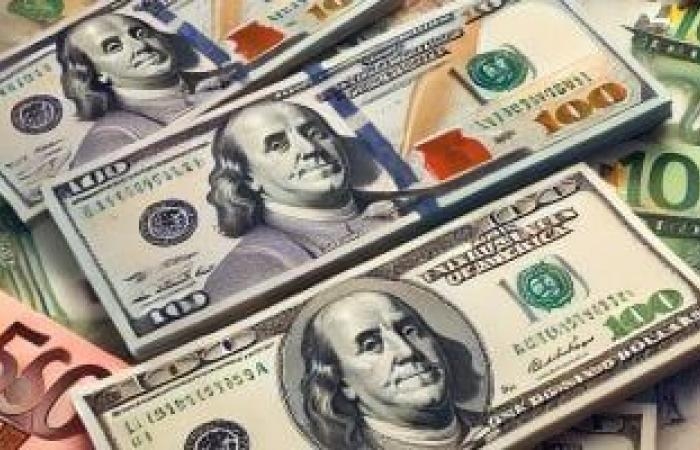 أخبار الاقتصاد : انخفاض مؤشر الدولار الأمريكى مقابل 6 عملات أجنبية لأدنى مستوى فى 3 سنوات