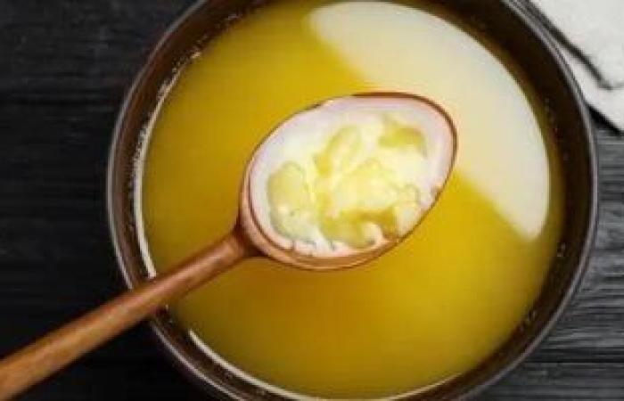 صحة وطب : متى يمكن إدخال السمن البلدى فى تغذية طفلك وما الطريقة؟