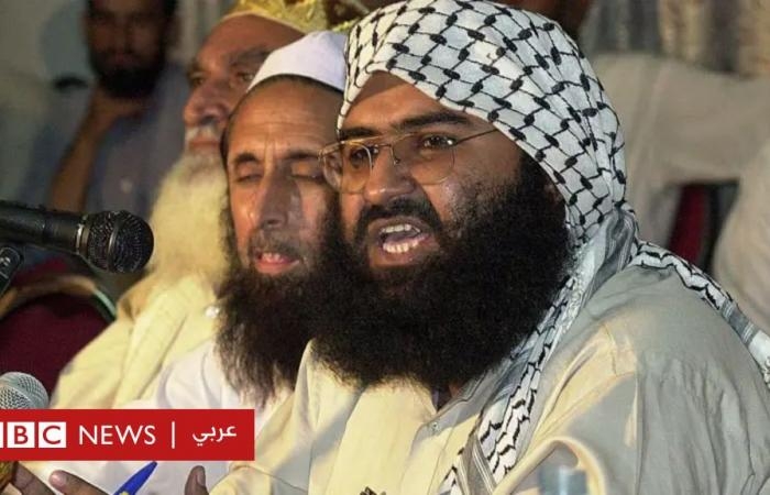 أخبار العالم : من هو مسعود أزهر، الرجُل الذي وضع الهند وباكستان على حافة الحرب؟
