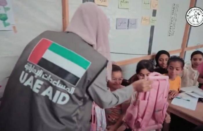 أخبار العالم : «الفارس الشهم 3» توزّع حقائب مدرسية على الطلبة بغزة