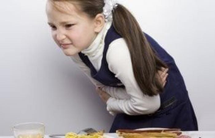 صحة وطب : أعراضها تظهر بعد أسبوعين من تناول طعام ملوث.. ما هى بكتيريا الليستيريا
