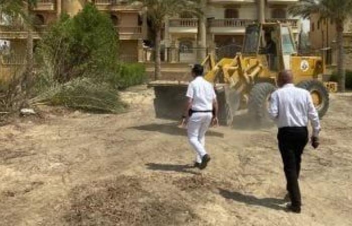 تقارير مصرية : الإسكان: 4 قرارات لإزالة مخالفات البناء بالساحل الشمالي وملوى الجديدة