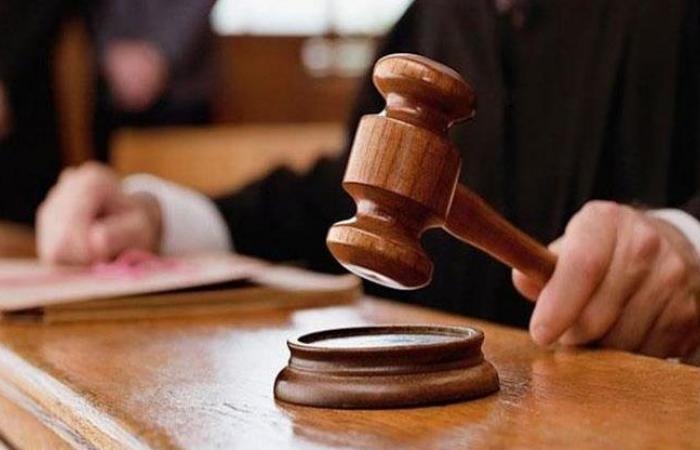 أخبار مصر : حاولوا تهريب آثار.. المشدد 15 عاما وغرامة 5 ملايين جنيه لموظفين بمطار الأقصر