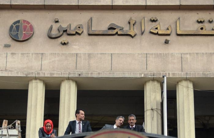 أخبار العالم : مصر.. نقابة المحامين تصعد ضد الرسوم القضائية.. والنقيب: ارتفعت بنسبة 500%
