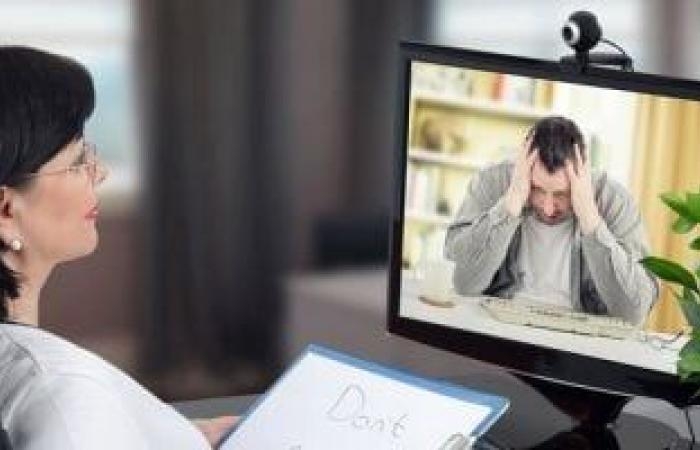 صحة وطب : أول طرق العلاج.. علامات لو لاحظتها فأنت تحتاج لطبيب نفسي للمساعدة