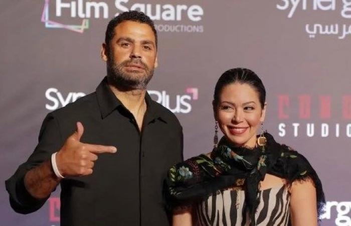 أخبار مصر : لقاء الخميسي تخطف الأنظار برفقة زوجها