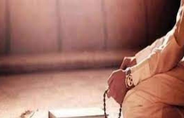 أخبار مصر : أفضل ما يقال بعد صلاة الفجر.. هل الذكر أم قراءة القرآن؟