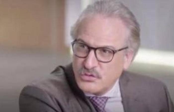 نافذة - إنهاء إجراءات الإفراج عن المخرج عمر زهران بعد قضائه نصف المدة