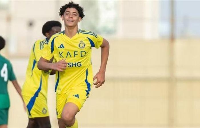 أخبار العالم : ابن الوز عوام.. نجل كريستيانو يفوز ببطولة جديدة مع منتخب بلاده ويحرز هدفين (فيديو)