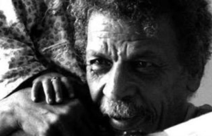 ثقافة : ذكرى ميلاد أحمد فؤاد نجم.. تعرف على أبرز أعماله