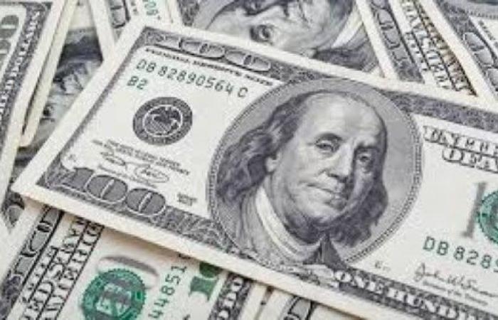 أخبار مصر : الدولار يواصل استقراره في البنوك اليوم الخميس .. سعره كام؟
