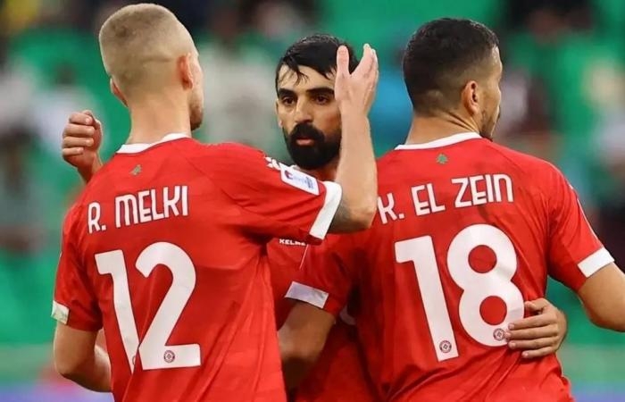 رياضة : طعنة سكين تهز الدوري اللبناني.. لاعب يتعرض لاعتداء دموي بعد المباراة (فيديو)