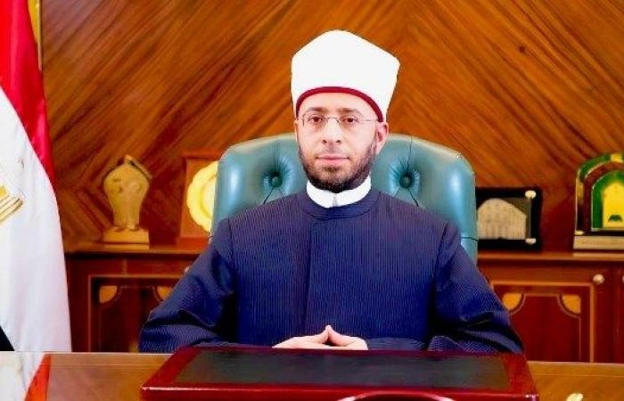 أخبار مصر : وزير الأوقاف يعزي المستشار عدلي منصور في وفاة شقيقه
