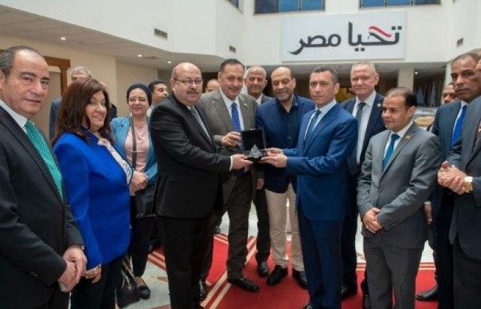 أخبار مصر : وزارة الإنتاج الحربي تنظم زيارة لأعضاء لجنة صناعة النواب لمصنع المدرعات