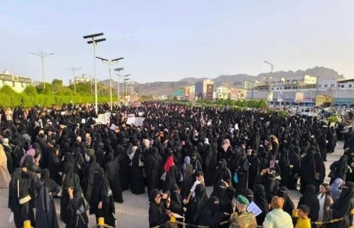 أخبار العالم : "القوى المدنية" تدين قمع مليشيا الانتقالي لمظاهرة نسوية في عدن وتعتبرها "جريمة أخلاقية"