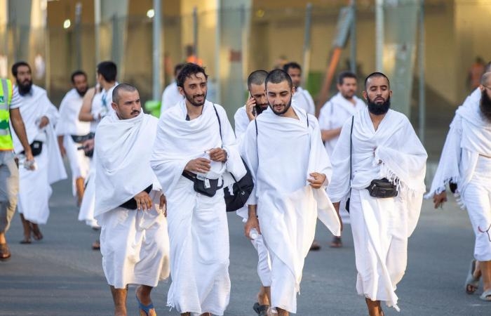 أخبار مصر : حكم شم الروائح الطيبة بالنسبة للمحرم.. الأزهر للفتوى يجيب