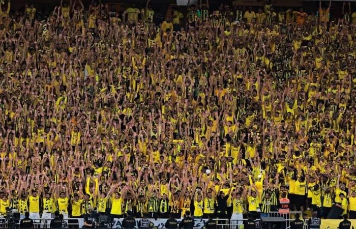 رياضة : اتحاد جدة يتوج.. والهلال آسيوي.. والأخدود ينجو ورونالدو الهداف