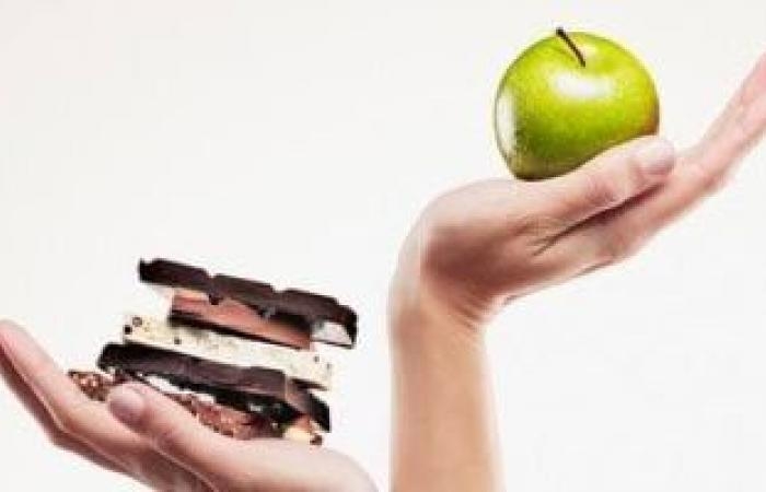 صحة وطب : 5 ميكسات غذائية جربها لإنقاص الوزن.. منها الزبادى بالتوت