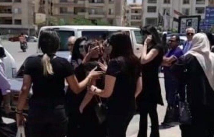 حزن وانهيار.. مشاهد من تشييع جنازة جدة وئام مجدي «تيته نوال»