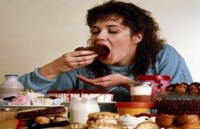 صحة وطب : الجوع العاطفى.. كيف تسيطر على رغبتك الشديدة فى تناول الطعام عند التوتر