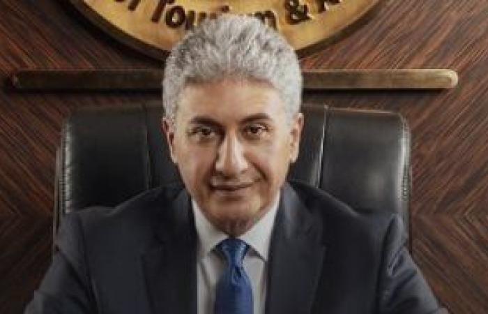 تقارير مصرية : وزير السياحة: مطار سفنكس الدولى إضافة هامة للبنية التحتية السياحية فى مصر