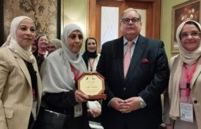 صحة وطب : أستاذ طب نفسى: الاكتئاب أكثر مرض مؤلم بالعالم ويسبب تغييرات فى نسيج المخ