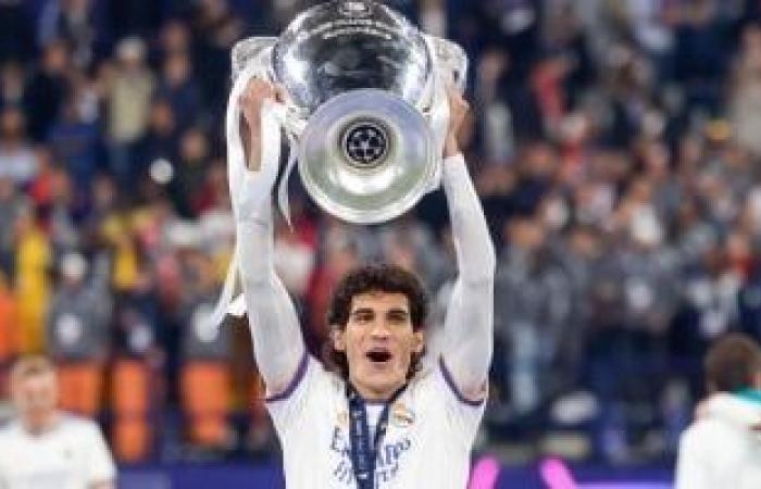 رياضة عالمية : ريال مدريد يعلن رحيل مدافعه خيسوس فاييخو مع نهاية عقده