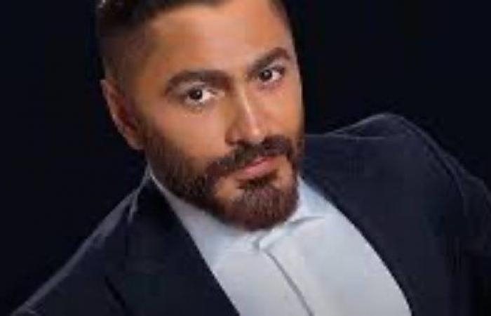 أخبار مصر : لينا معاد.. تامر حسني يروج لثالث أغاني ألبومه الحديد