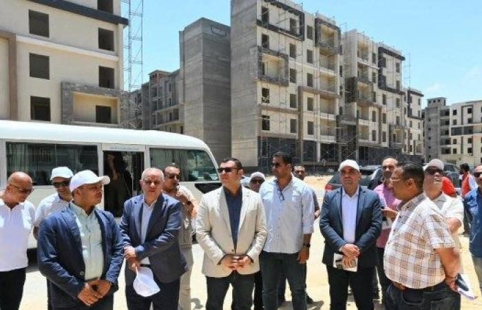 أخبار مصر : وزير الإسكان يتفقد أعمال إنشاء كوبري C3 وسكن لكل المصريين بالعلمين الجديدة