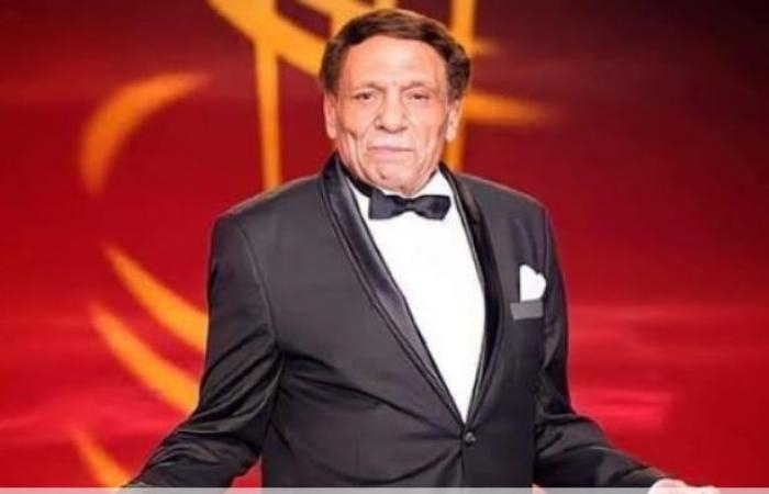 حقيقة صورة عادل إمام على سرير المستشفى المتداولة عبر السوشيال ميديا
