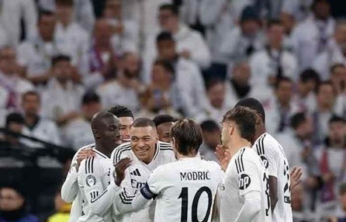 رياضة : ريال مدريد يخصص "منحة كبيرة" للاعبيه للتتويج بمونديال الأندية