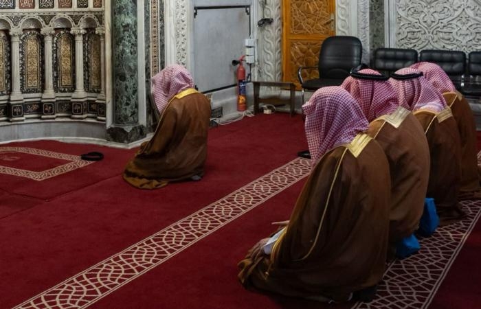 أخبار العالم : "عاد المجد الأموي".. القرني يعلق وسط ضجة صورة وزير خارجية السعودية بمحراب المسجد الأموي