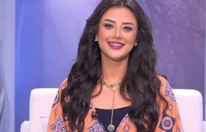 أخبار مصر : ادعولي.. رضوى الشربيني تعلن عن عودة برنامجها "هي وبس" على شاشة DMC