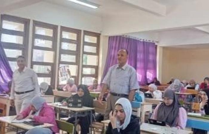 أخبار السياسة : ماراثون الثانوية العامة.. حبس 7 سنوات وغرامة 200 ألف عقوبة تسريب الامتحانات