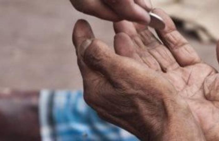 أخبار السياسة : 10 آلاف جنيه غرامة التسول أو التعرض للسائحين فى المواقع الأثرية