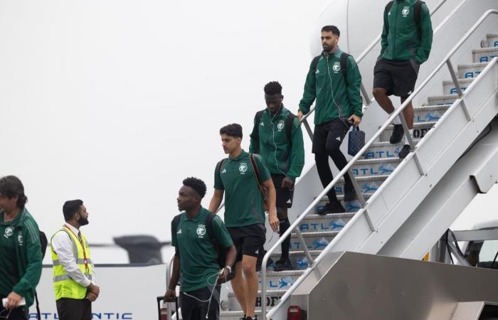 رياضة عالمية : بعثة المنتخب السعودى تصل إلى لوس أنجلوس استعدادا للكأس الذهبية 2025