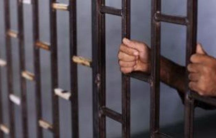 نافذة - المشدد 3 سنوات وغرامة 50 ألف جنيه لصياد لاتجاره فى المواد المخدرة بنويبع