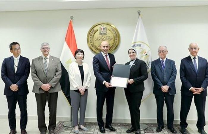 وزير التربية والتعليم يشهد تسليم شهادات الاعتماد للدفعة الرابعة من مدربي "التوكاتسو" بالتعاون مع "جايكا"