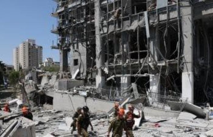 الأخبار العالمية : "خرمشهر" و"فتاح".. كيف غيرت إيران ردها الحربى على إسرائيل ؟