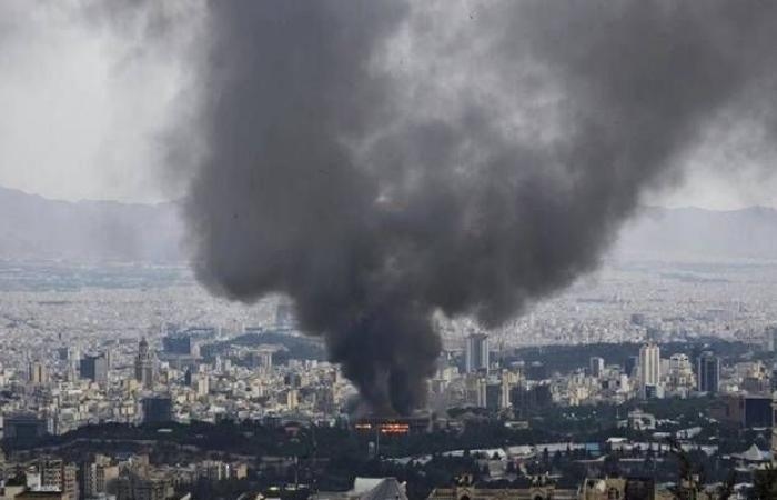 إقتصاد : إيران: سنضرب فوراً أي طرف ثالث يتدخل بالحرب.. والطاقة الذرية توضح موقف "خنداب"