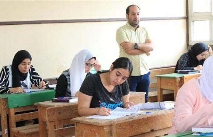 تسريب امتحان العربى..التعليم تحذرامتحانات الثانوية العامة خط أحمر ولن نتهاون وتوقيع عقوبات رادعة