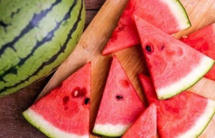 أخبار مصر : ماذا يحدث للجسم عند الإكثار من تناول البطيخ؟