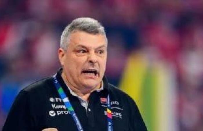 أخبار الرياضة : باسكوال مدرب منتخب اليد الجديد يصل مساء غدٍ إلى القاهرة