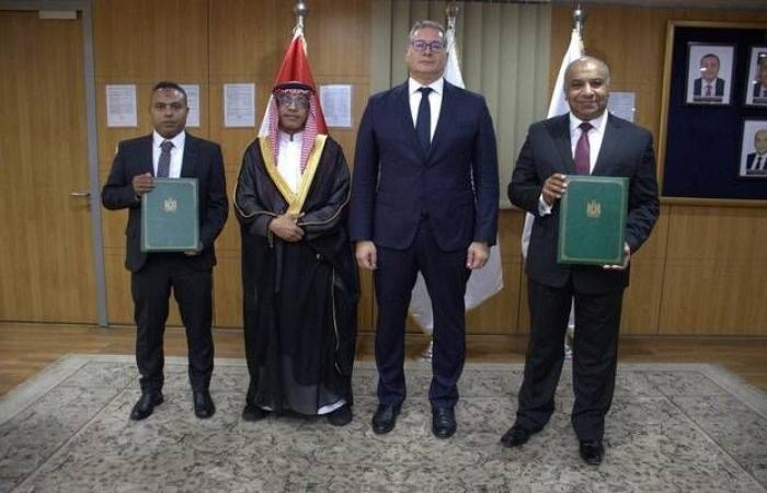إقتصاد : اتفاقية مصرية سعودية لإجراء مسح سيزمي إقليمي لاستكشاف النفط في الصحراء الغربية