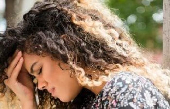 صحة وطب : لو القلق بيهاجمك في الصباح.. نصائح لتبدأ يومك بهدوء