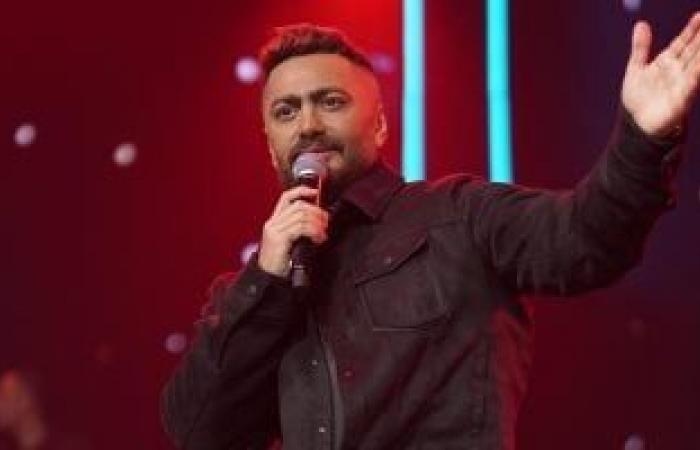 نافذة - تامر حسنى يتقدم ببلاغ ضد تيك توكر بسبب فيلم ريستارت
