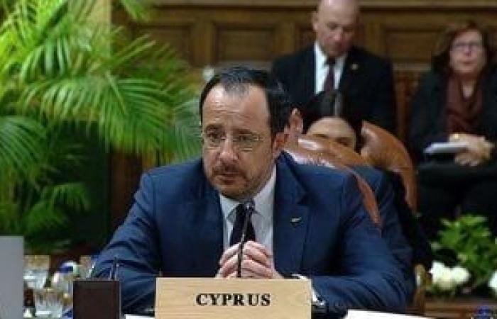 الأخبار العالمية : مجتمعات مغلقة ومعابد يهودية.. قلق فى قبرص من موجة شراء عقارات يقودها لإسرائيليين
